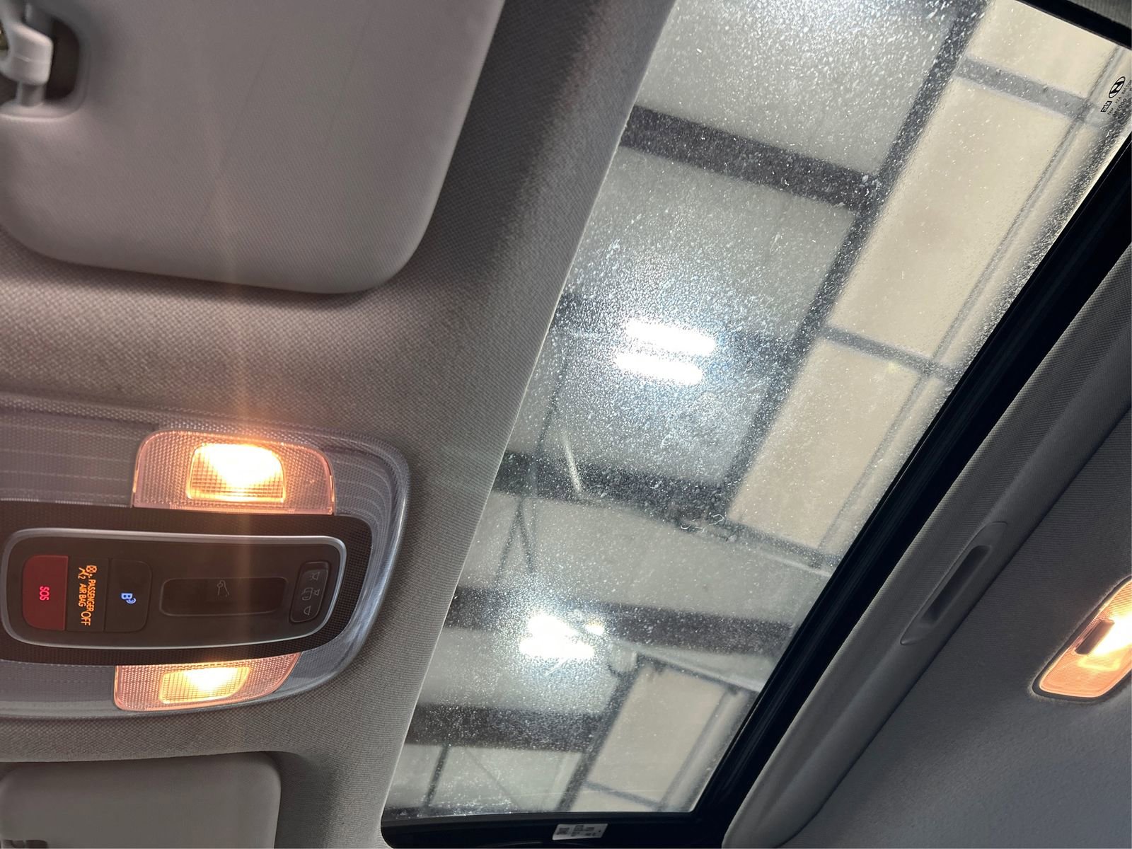 Used 2024 Hyundai Elantra Limited image 20