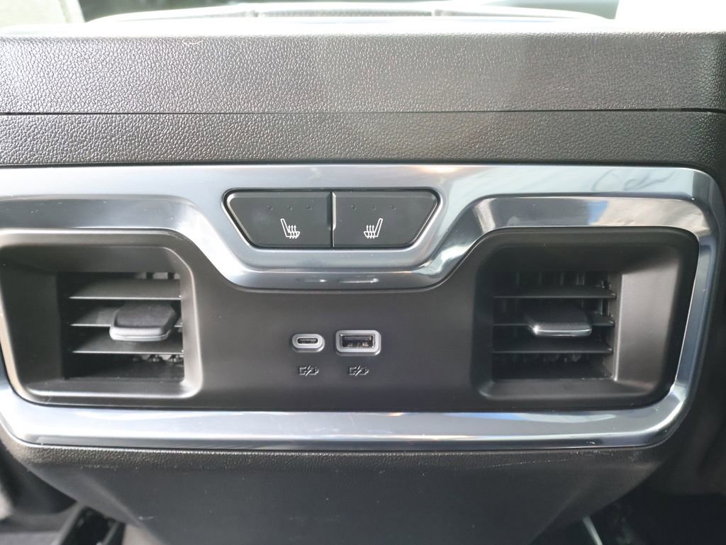 Certified 2024 Chevrolet Silverado 2500 LTZ w/ LTZ Premium Package image 32