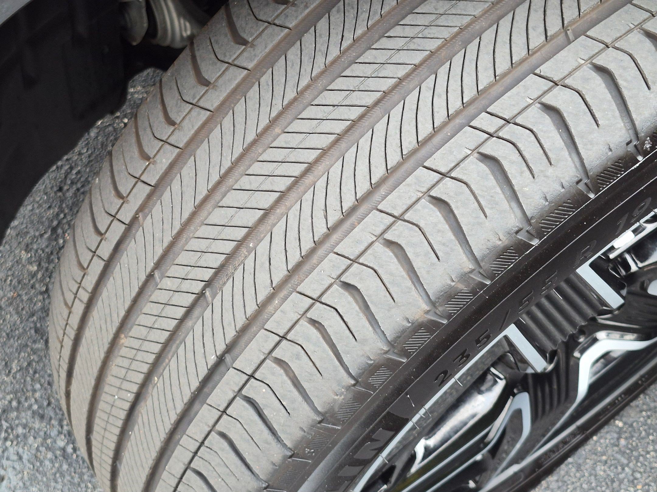 Certified 2025 Mercedes-Benz GLC 300 4MATIC image 12