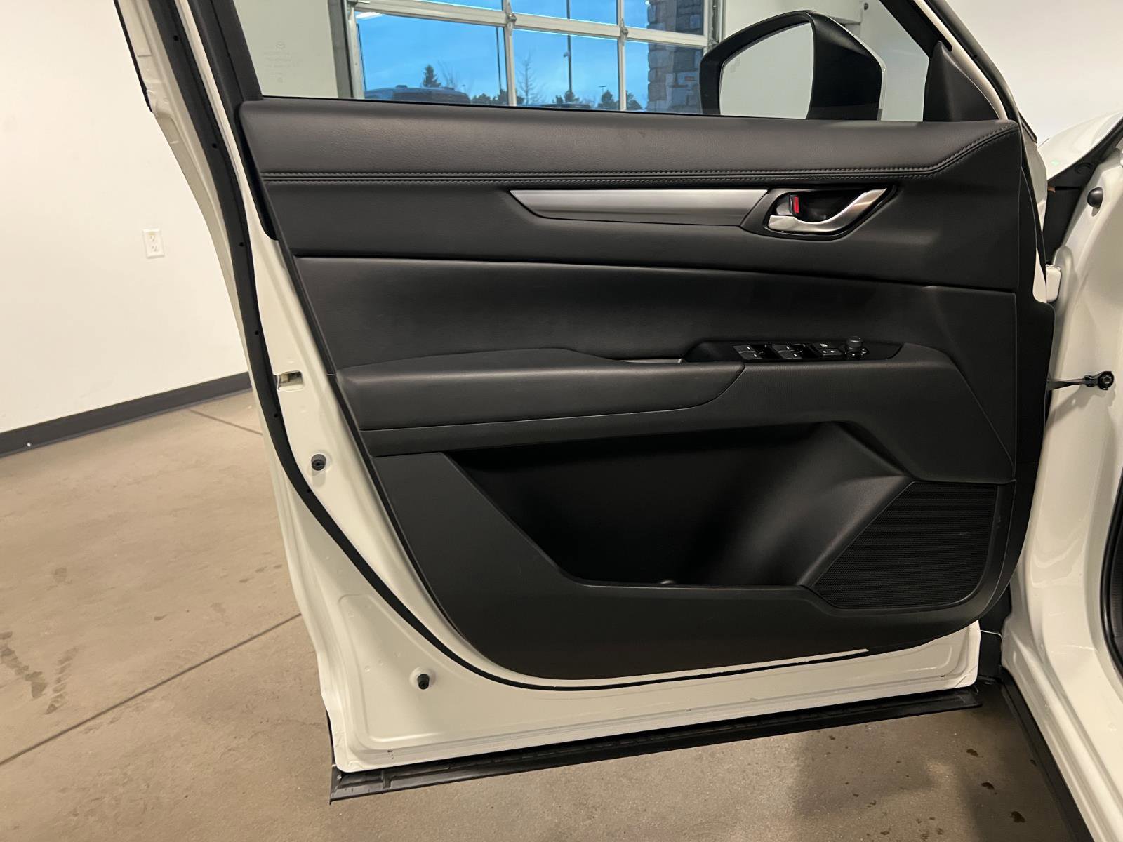 Used 2023 MAZDA CX-5 AWD 2.5 S w/ Select Package image 26