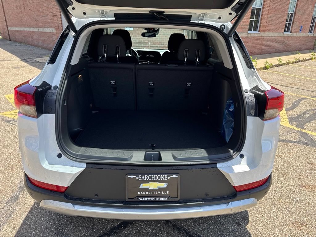 New 2026 Chevrolet TrailBlazer LT w/ Convenience Package FWD image 7