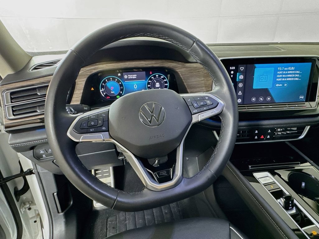 Used 2025 Volkswagen Atlas SEL Premium R-Line AWD/4WD image 12
