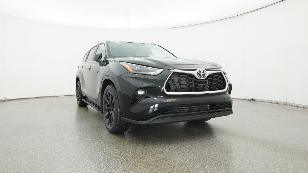 New 2026 Toyota Highlander XLE image 32