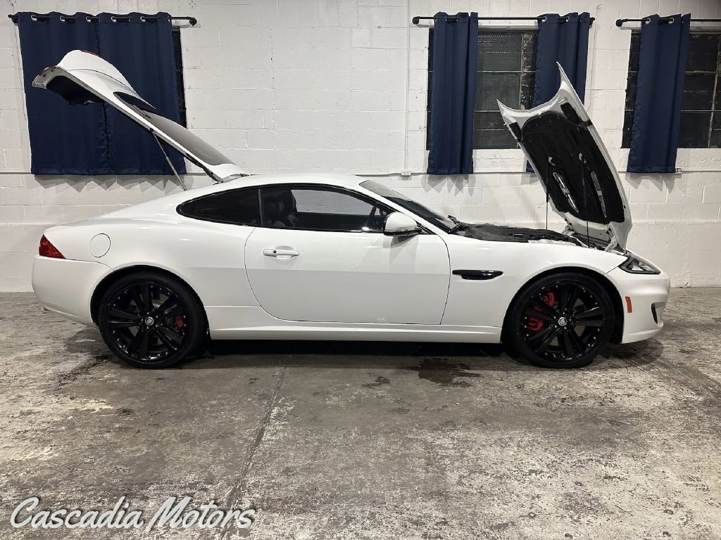 Used 2012 Jaguar XKR R image 31