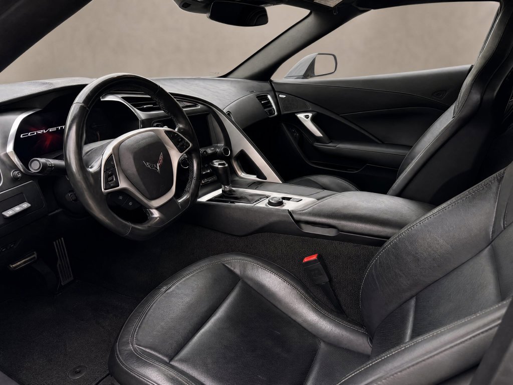 Used 2017 Chevrolet Corvette Stingray Coupe RWD image 11