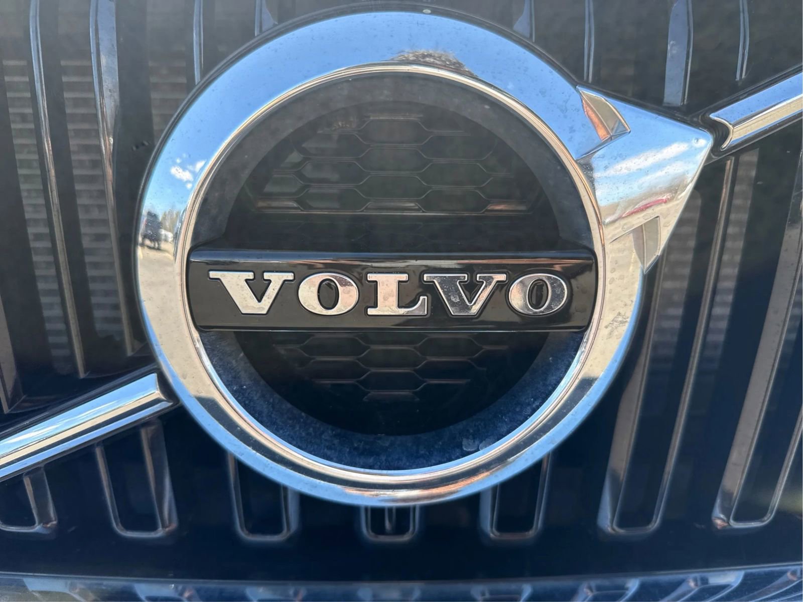 Used 2021 Volvo XC60 T6 Momentum AWD/4WD image 30