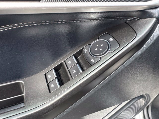 Used 2020 Ford Explorer XLT w/ Equipment Group 202A AWD/4WD image 9