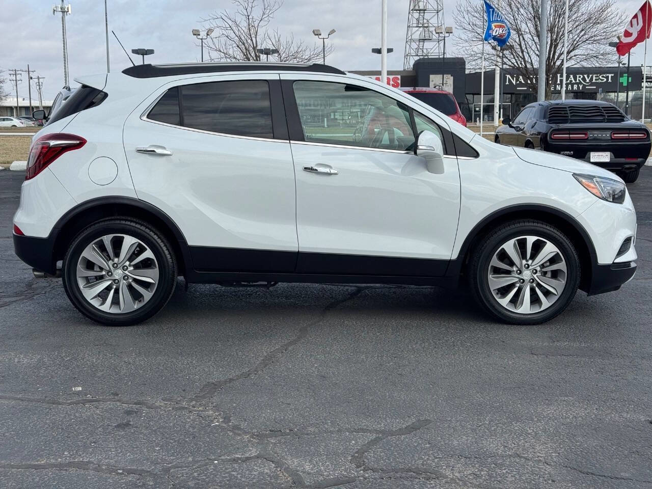 Used 2018 Buick Encore Preferred image 4