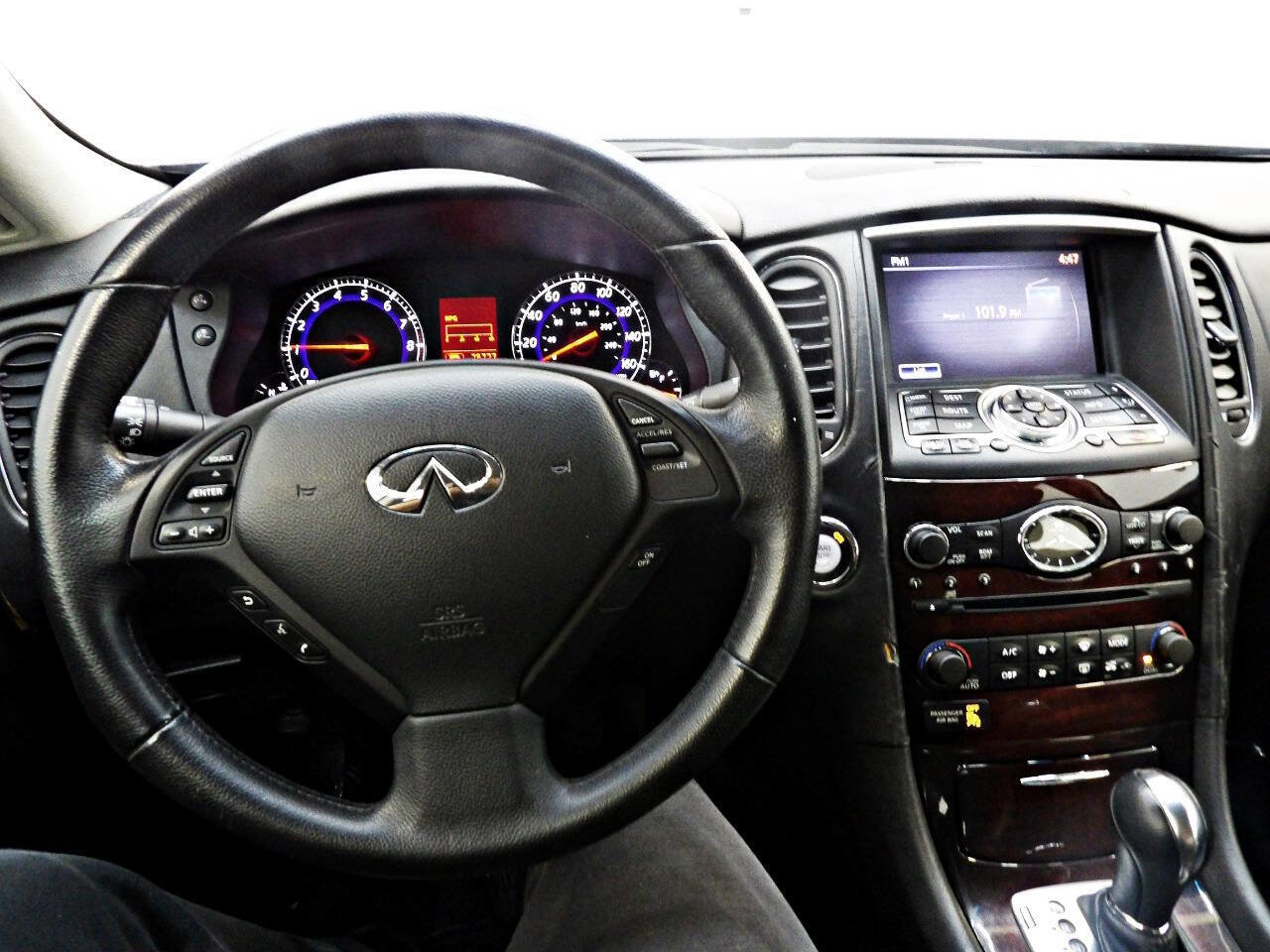 Used 2010 INFINITI EX35 Journey image 17