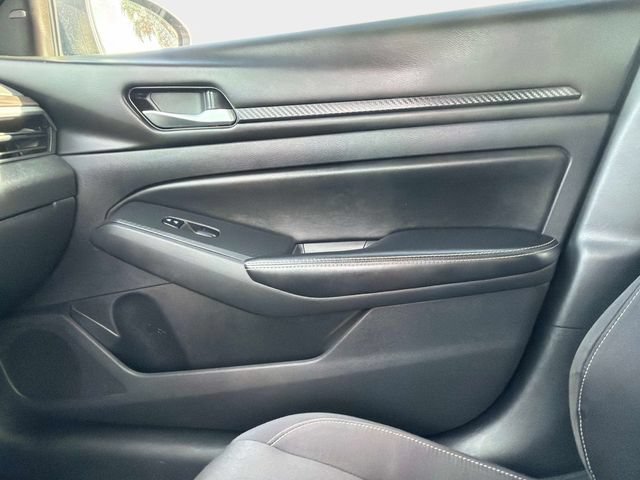Used 2024 Nissan Altima 2.5 SV FWD image 21