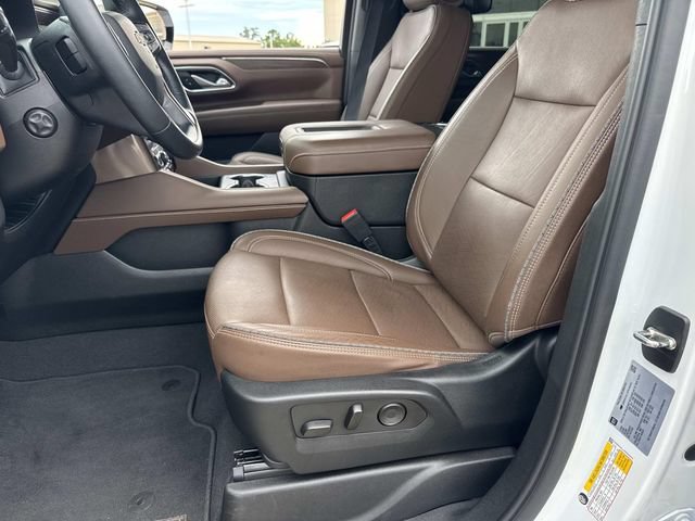 Used 2023 Chevrolet Suburban High Country AWD/4WD image 22