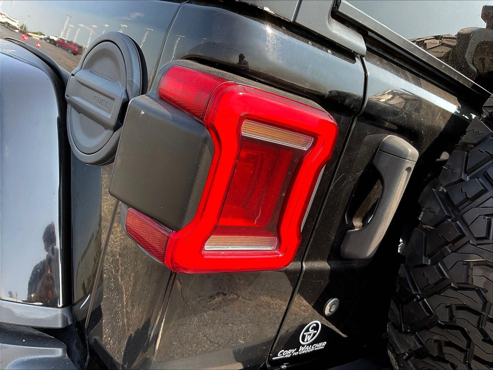 Used 2019 Jeep Wrangler Unlimited Sahara AWD/4WD image 22