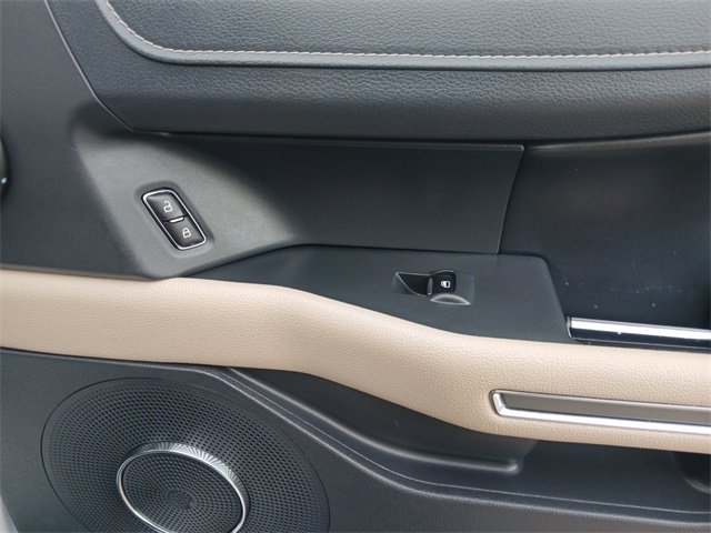 Used 2024 Ford Expedition Max XLT image 16