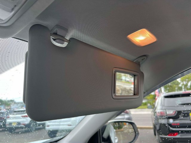 Used 2015 Toyota RAV4 XLE AWD/4WD image 26