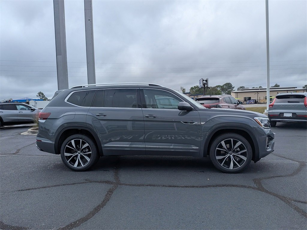 New 2026 Volkswagen Atlas SEL Premium R-Line image 4