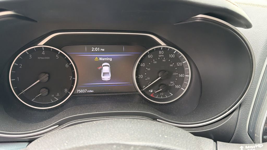 Used 2021 Nissan Maxima SR w/ Sport Mat Group FWD image 9