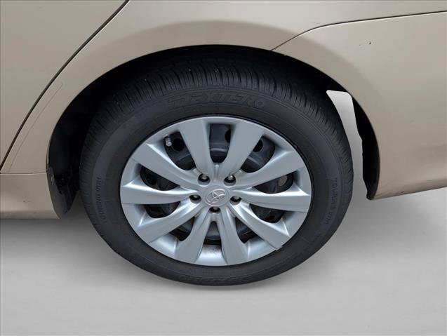 Used 2013 Toyota Corolla LE FWD image 24