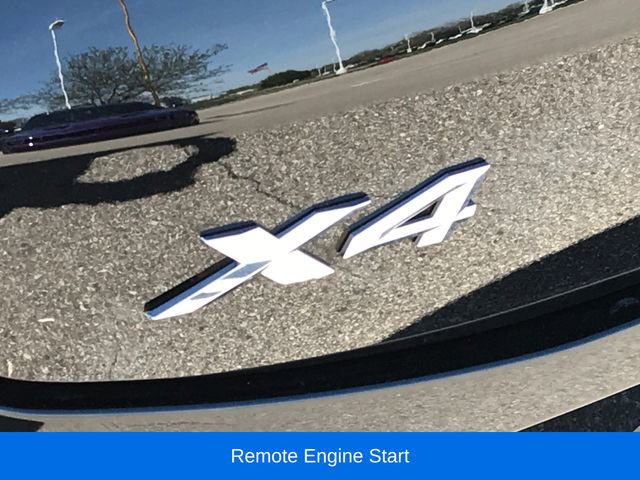 Used 2025 BMW X4 xDrive30i AWD/4WD image 4