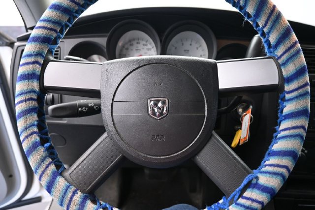 Used 2007 Dodge Magnum RWD image 19