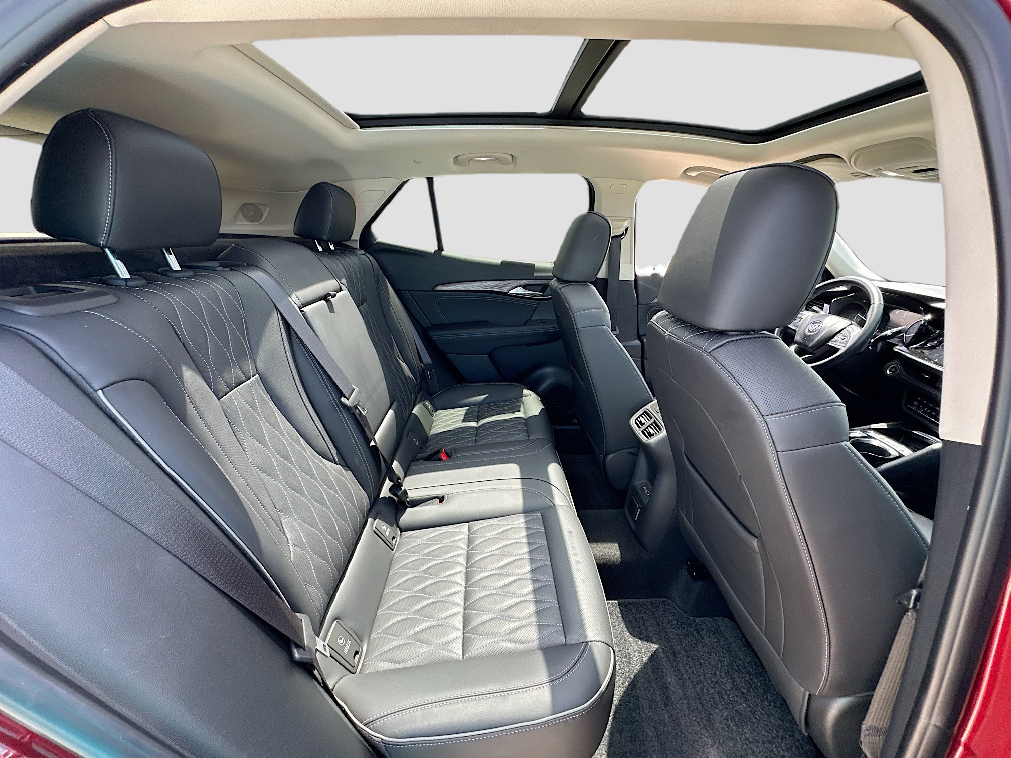 Used 2023 Buick Envision Avenir FWD image 28