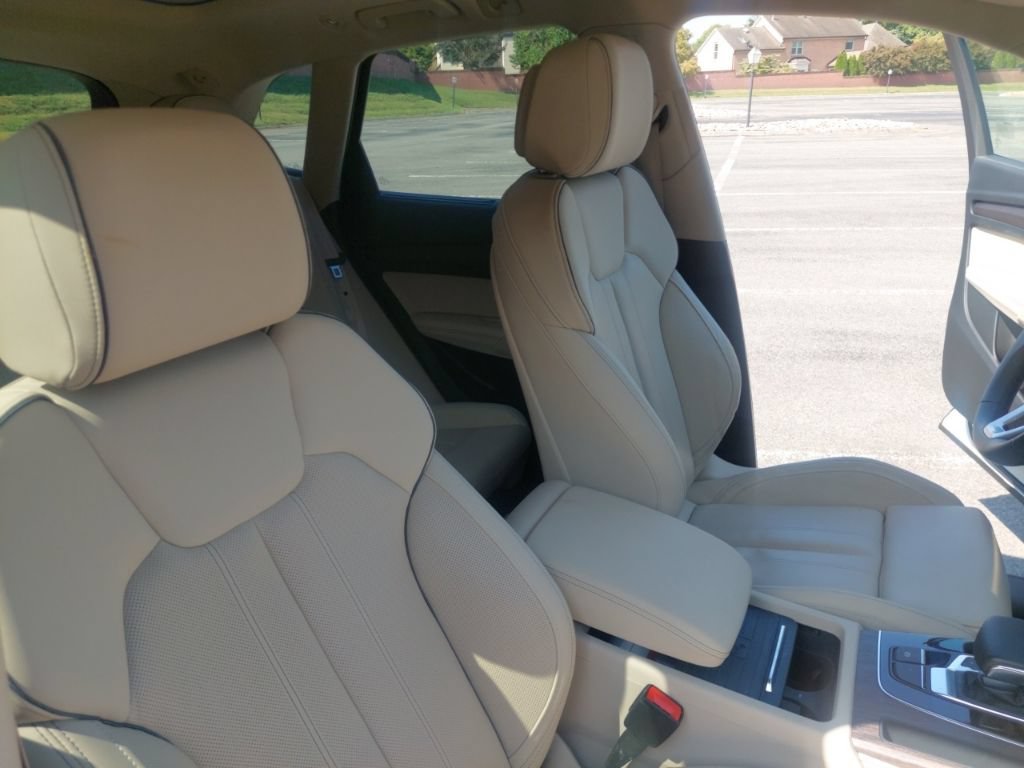 Used 2024 Audi Q5 2.0T Prestige AWD/4WD image 33