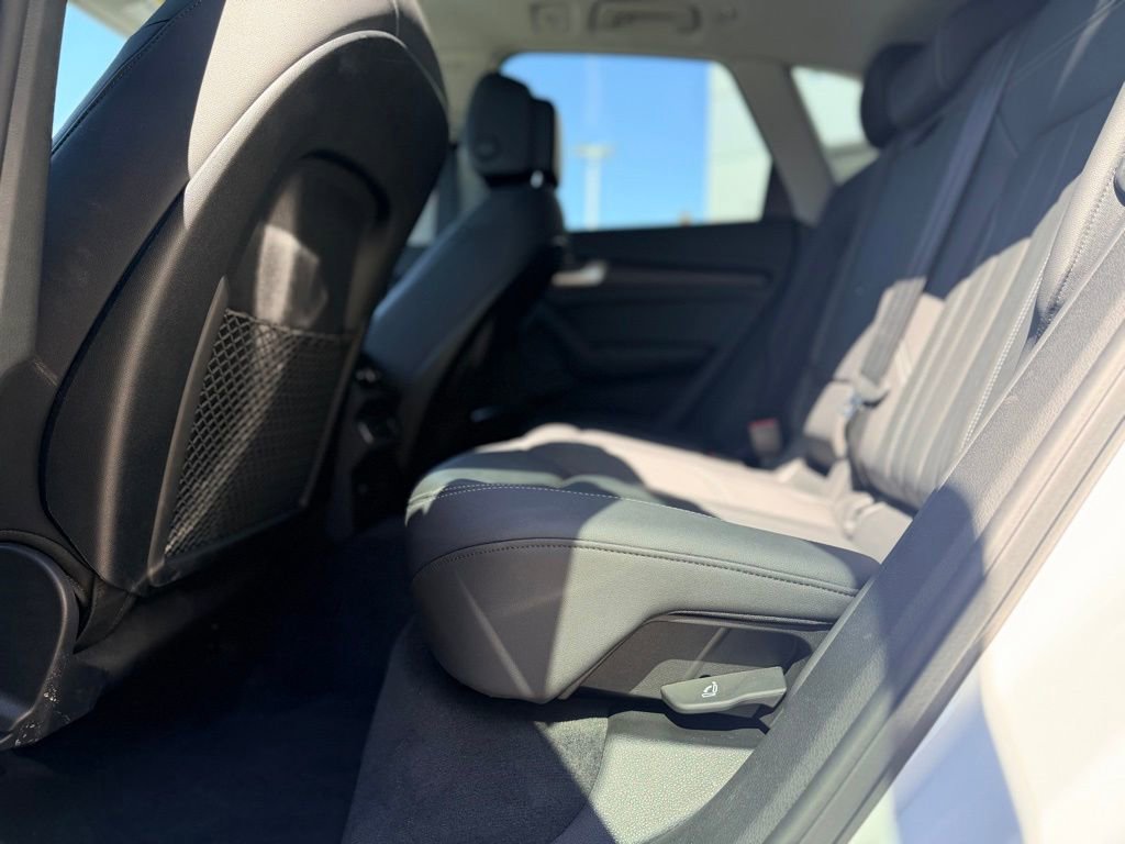 Certified 2023 Audi Q5 2.0T Premium w/ Convenience Package image 14