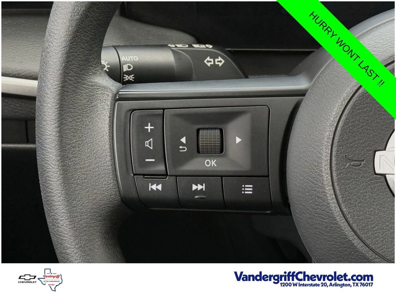 Used 2025 Nissan Kicks S FWD image 14