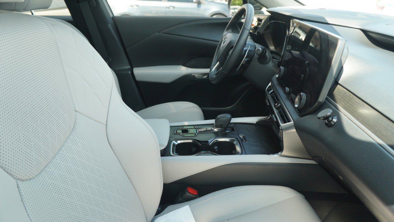 Used 2025 Lexus RX 350 Premium Plus w/ Accessory Package (Z1) image 10