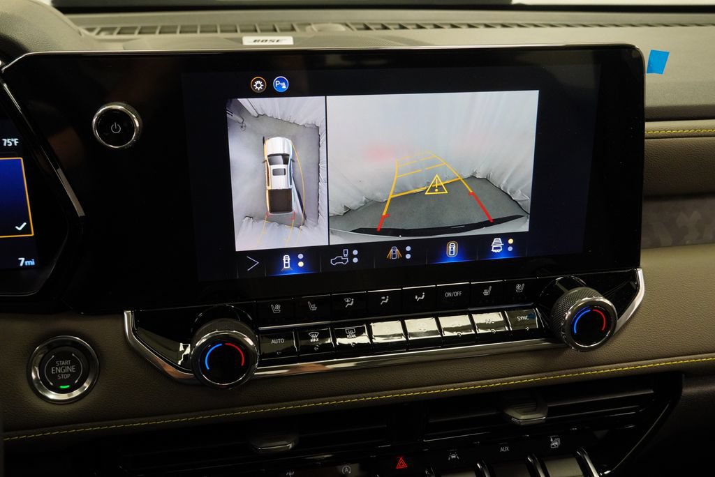 New 2026 Chevrolet Colorado ZR2 w/ Technology Package AWD/4WD image 19