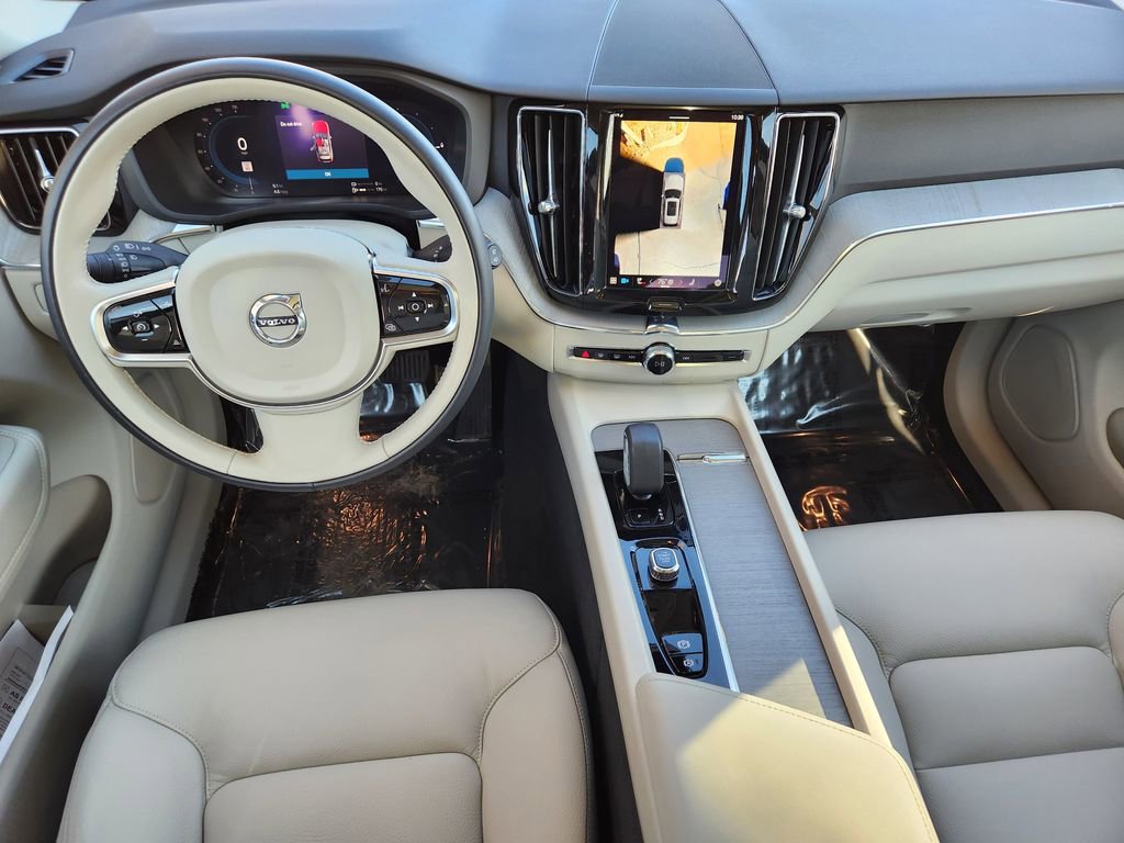 Used 2024 Volvo XC60 T8 Plus w/ Protection Package Premier image 15