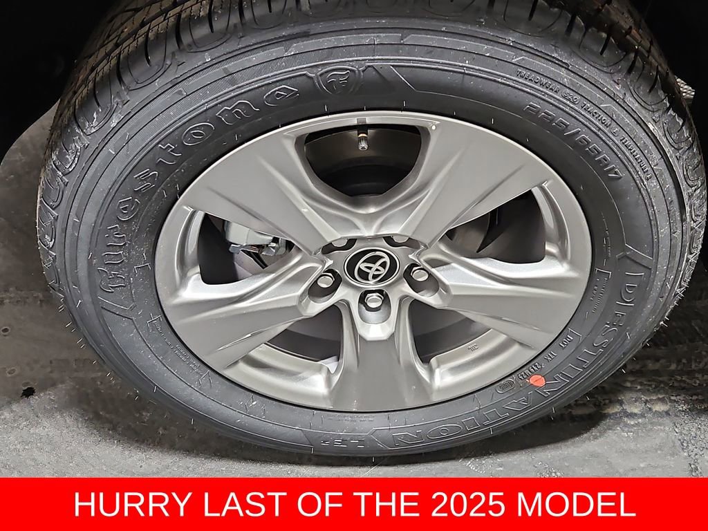 New 2025 Toyota RAV4 XLE image 10