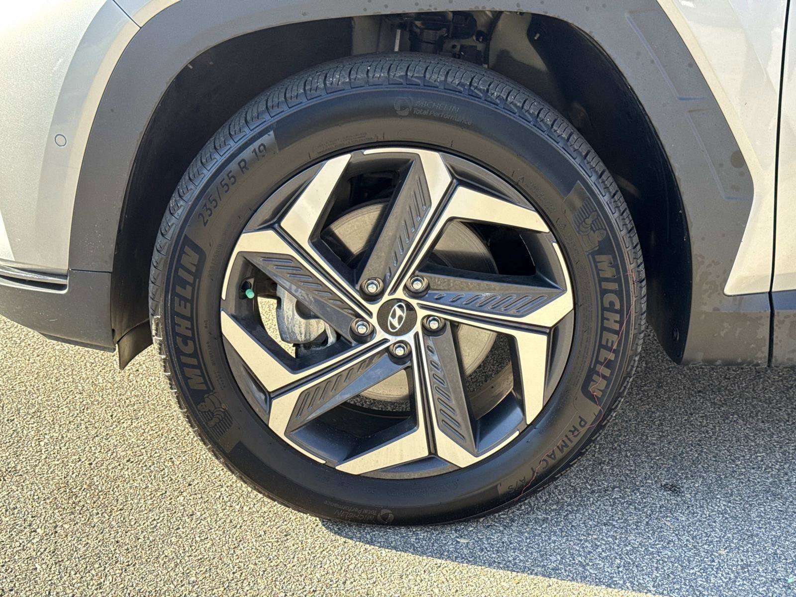 Certified 2024 Hyundai Tucson Limited image 9