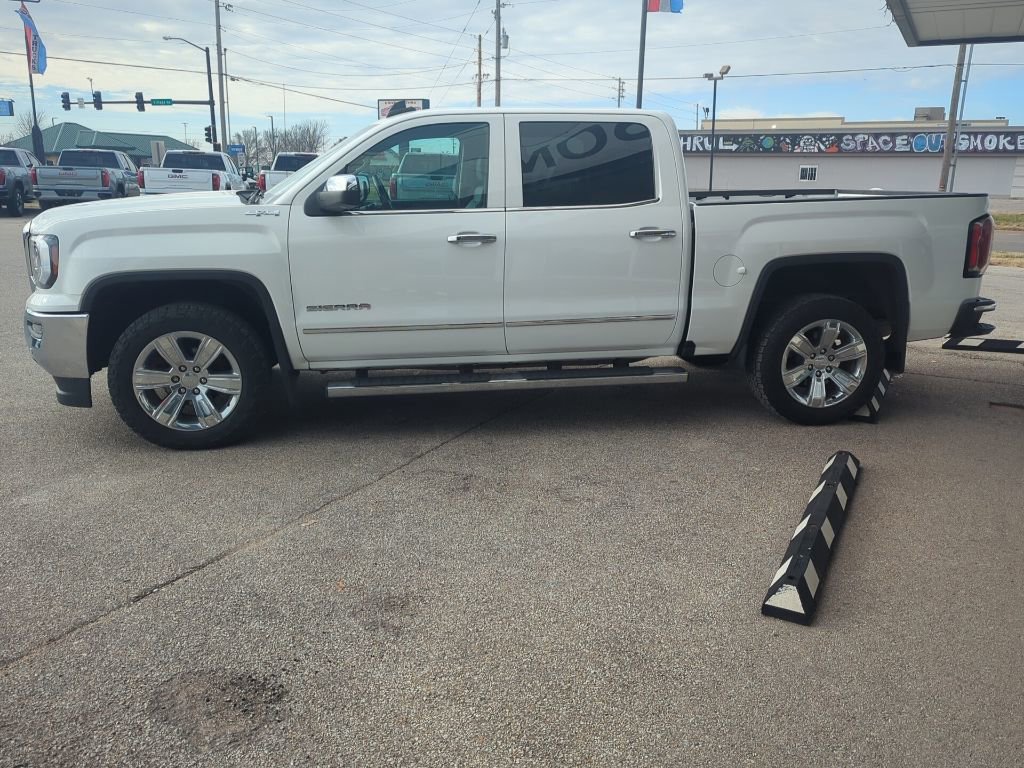 Used 2018 GMC Sierra 1500 SLT w/ SLT Premium Package image 4
