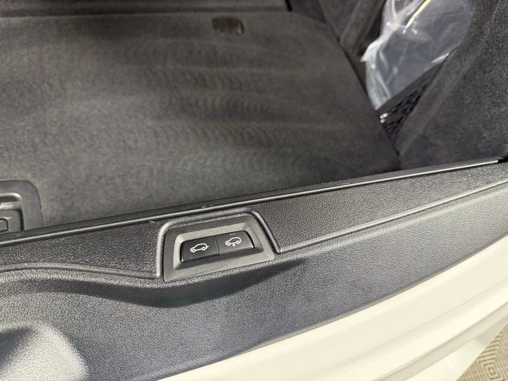 Used 2025 BMW X7 xDrive40i image 12