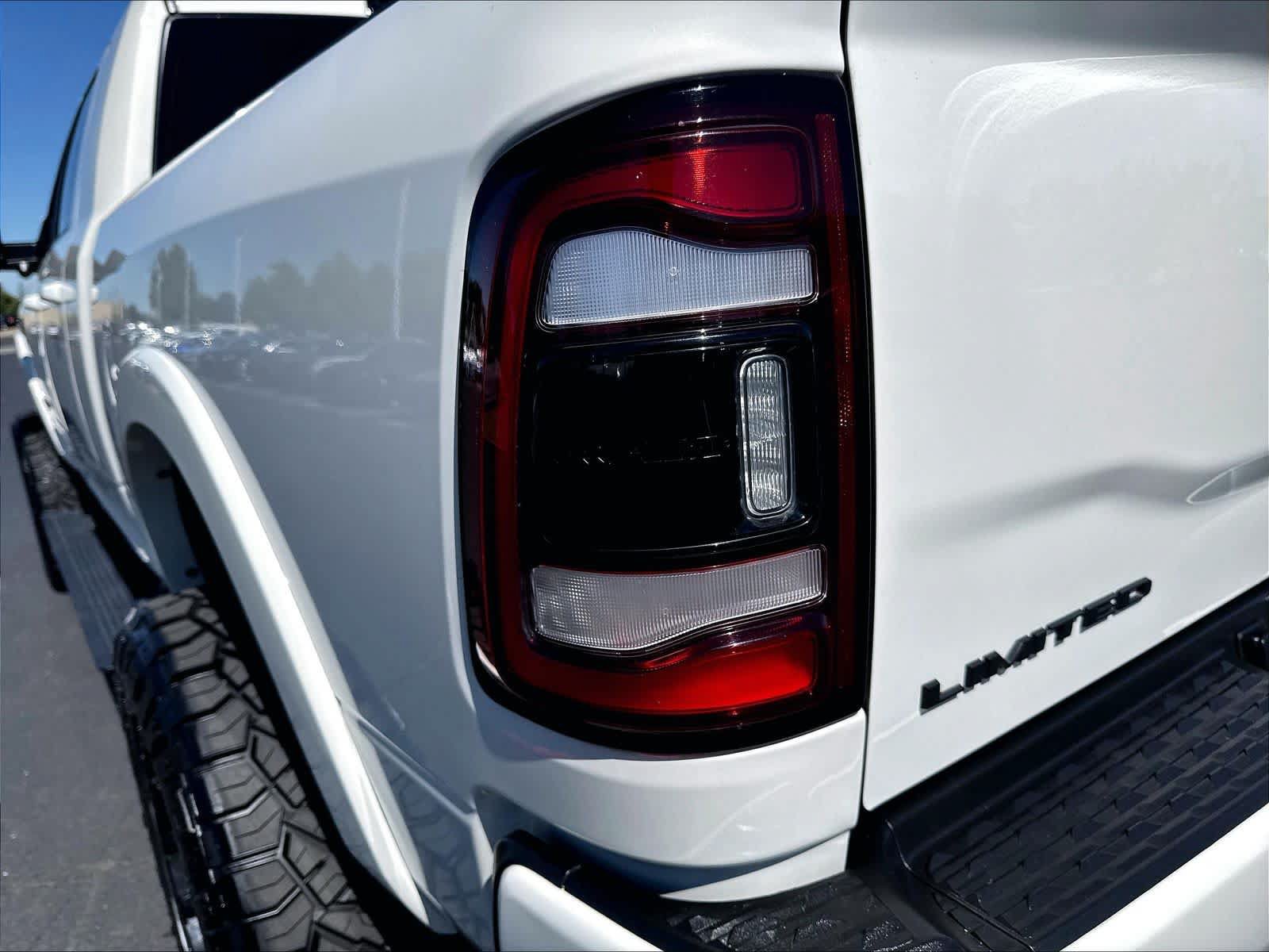 Used 2022 RAM 3500 Limited AWD/4WD image 25