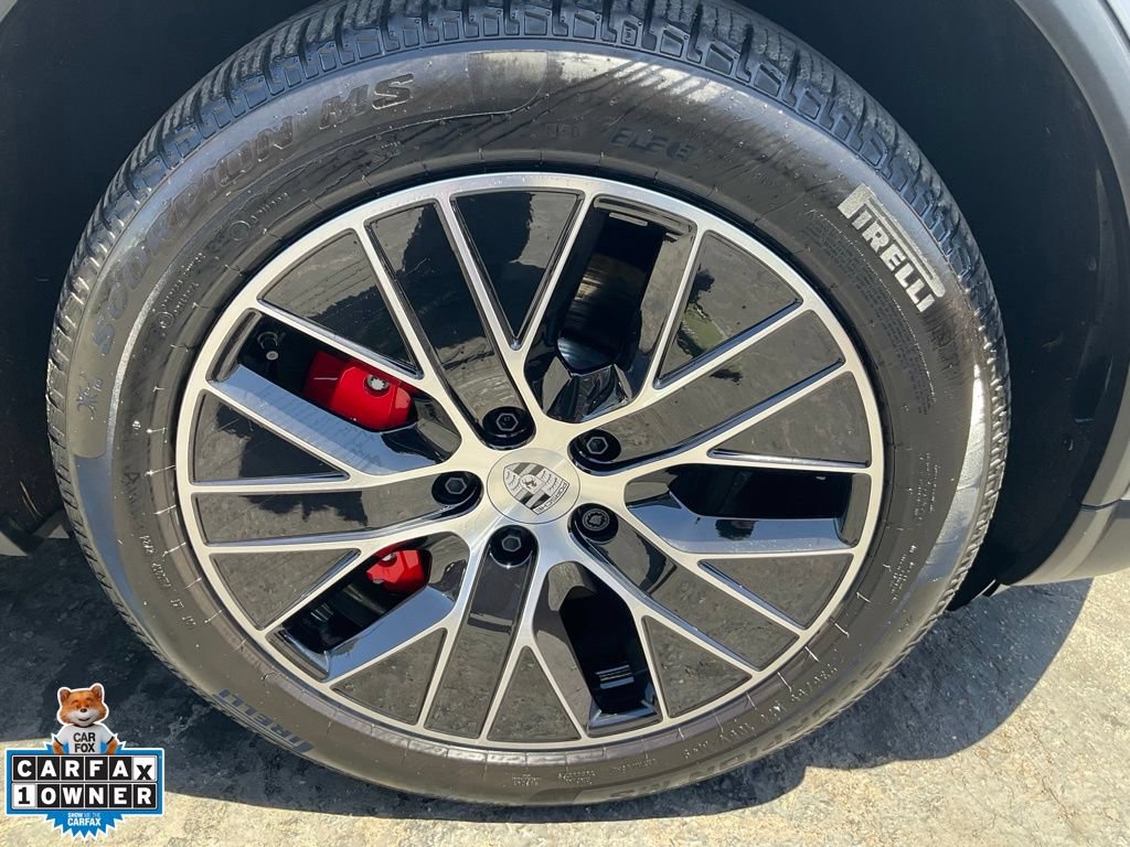 Used 2025 Porsche Macan 4S Electric AWD/4WD image 78