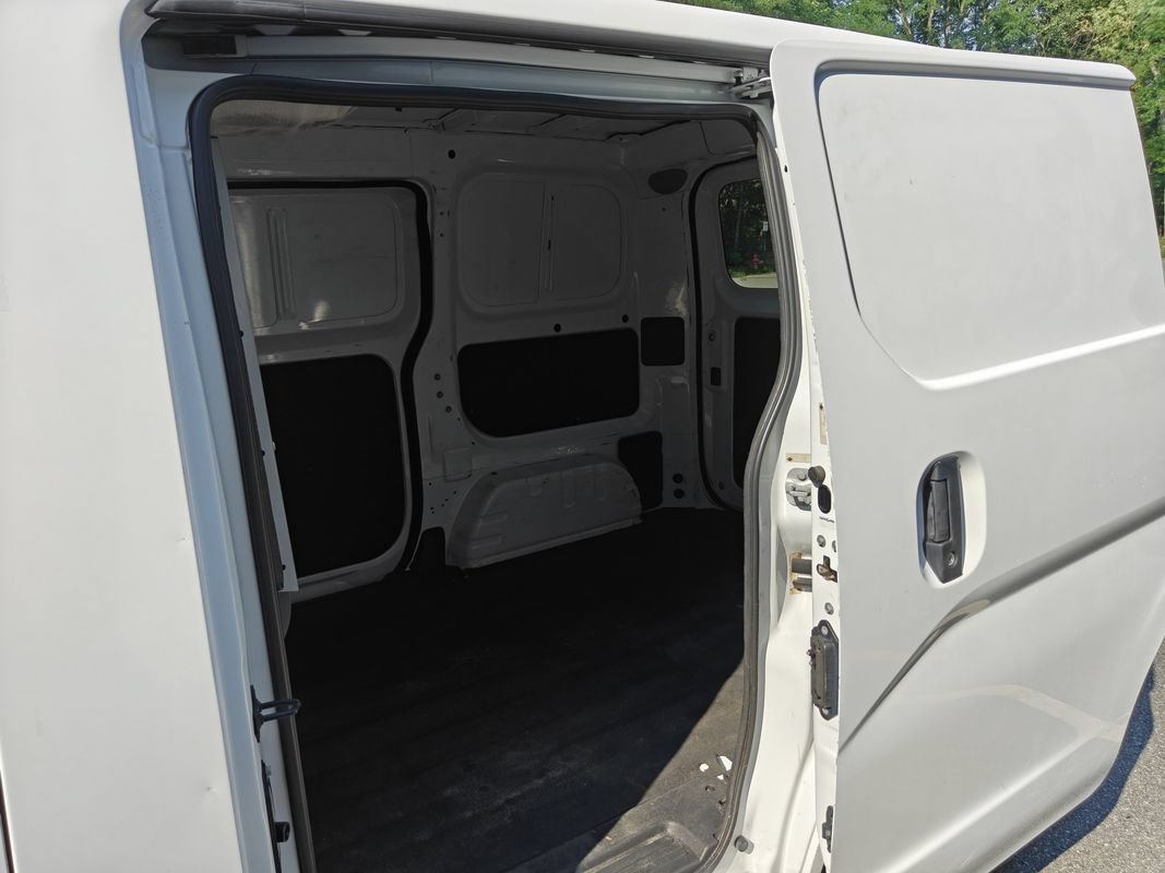 Used 2015 Chevrolet City Express LT FWD image 16