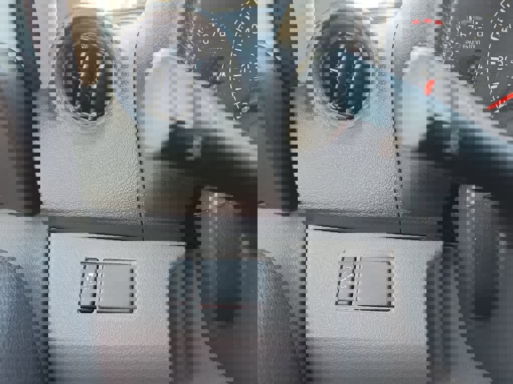 Used 2020 Nissan NV200 S image 21