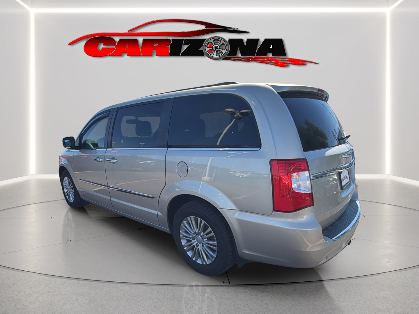 Used 2015 Chrysler Town & Country Touring-L w/ Driver Convenience Group FWD image 7