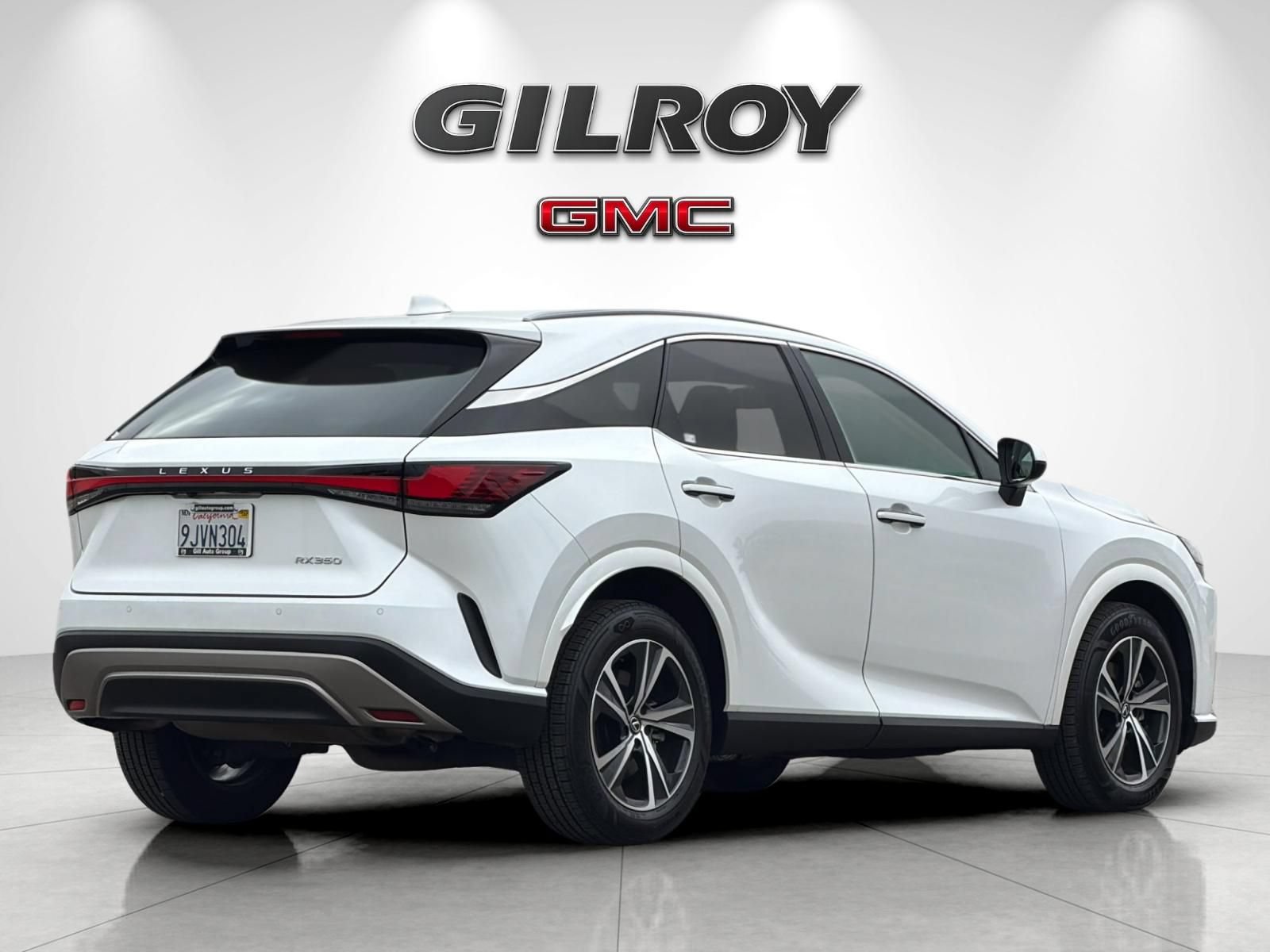 Used 2024 Lexus RX 350 FWD w/ Technology Package image 3