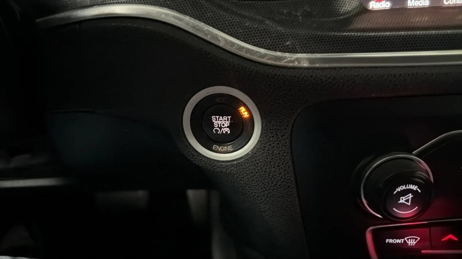 Used 2016 Dodge Charger SXT RWD image 15