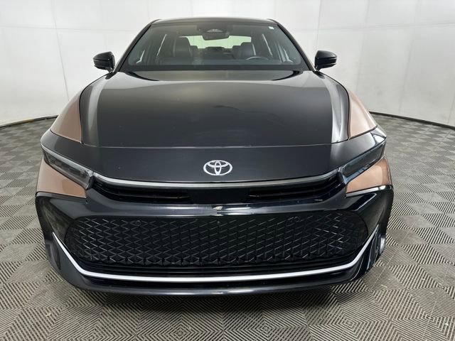 Used 2023 Toyota Crown Platinum image 8