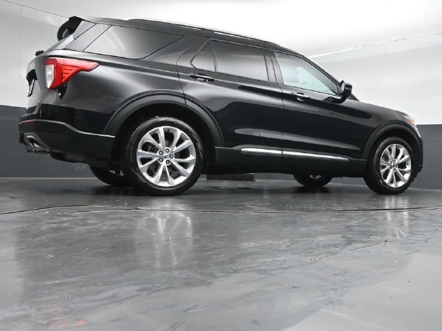 Used 2023 Ford Explorer Platinum w/ Technology Package AWD/4WD image 42