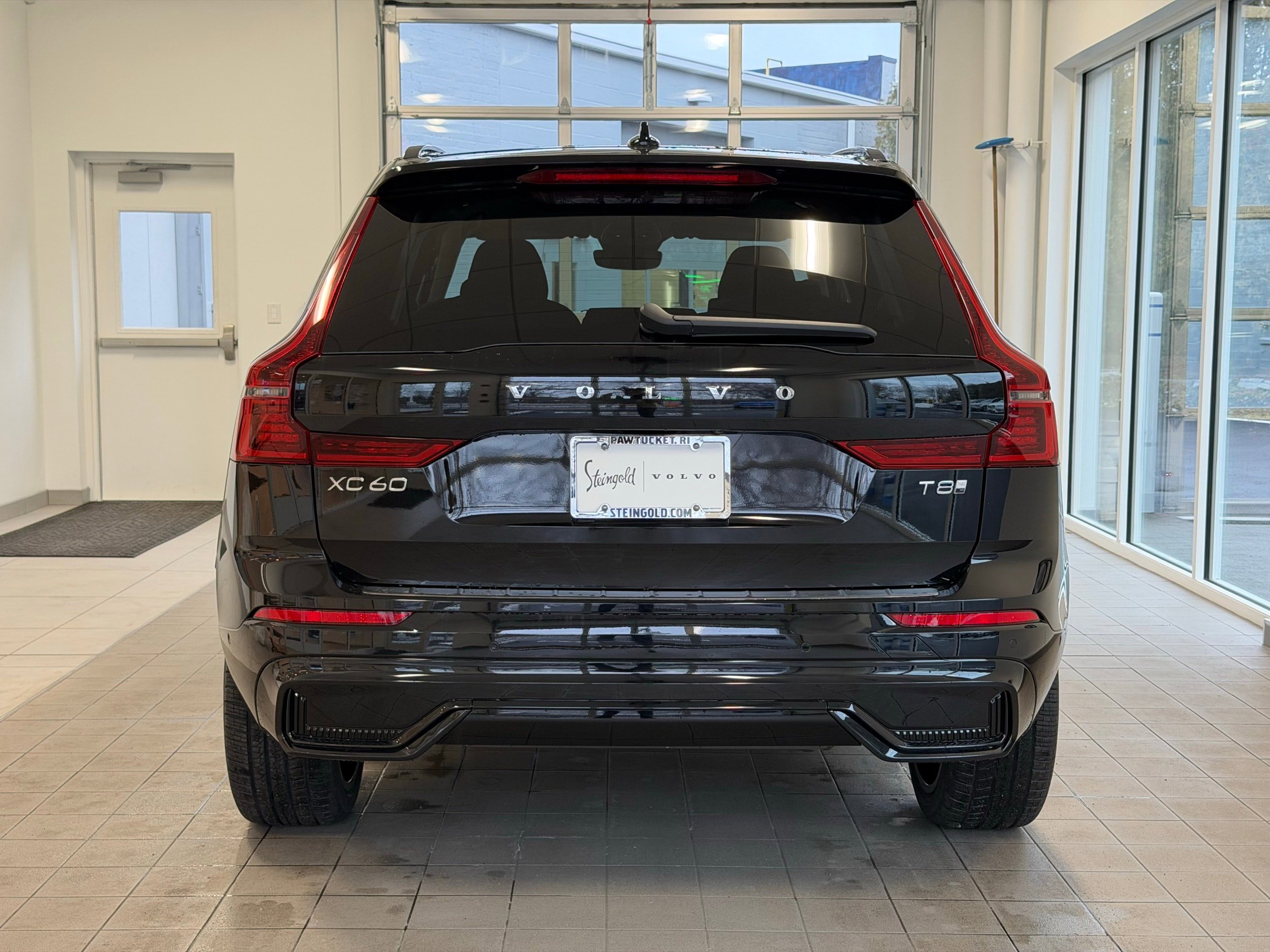 New 2026 Volvo XC60 T8 Ultra w/ Protection Package Premier image 6
