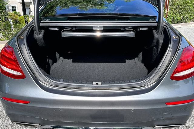 Used 2017 Mercedes-Benz E 300 4MATIC image 18