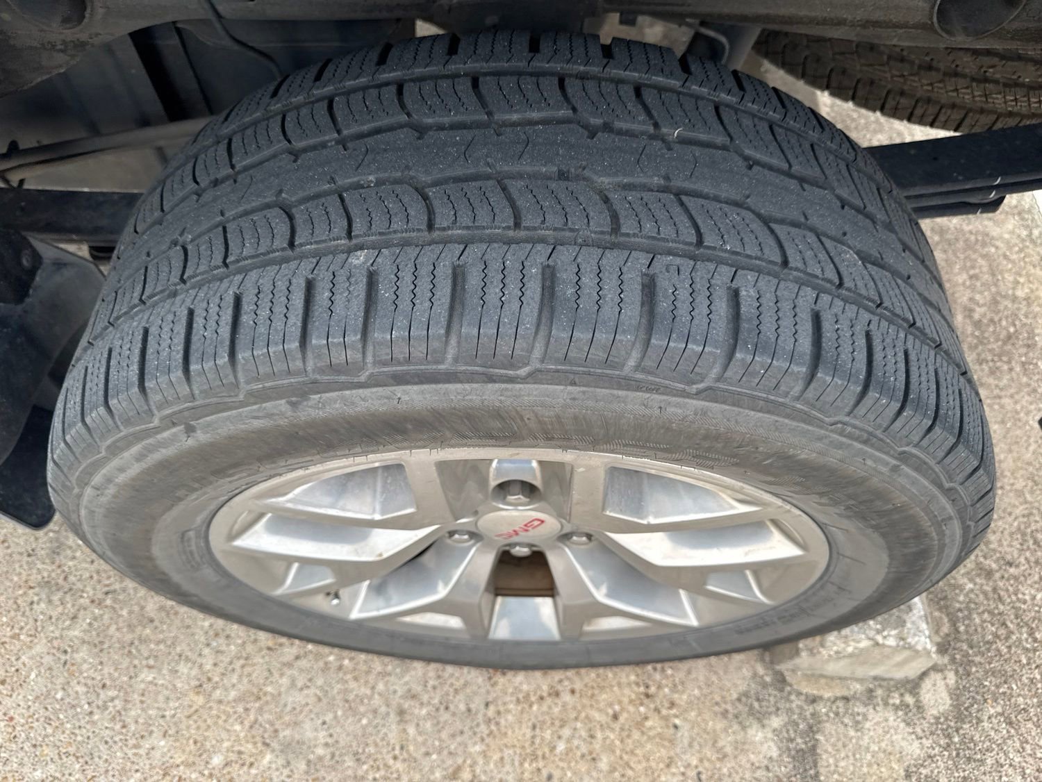 Used 2018 GMC Sierra 1500 SLT w/ Texas SLT Premium Package RWD image 3