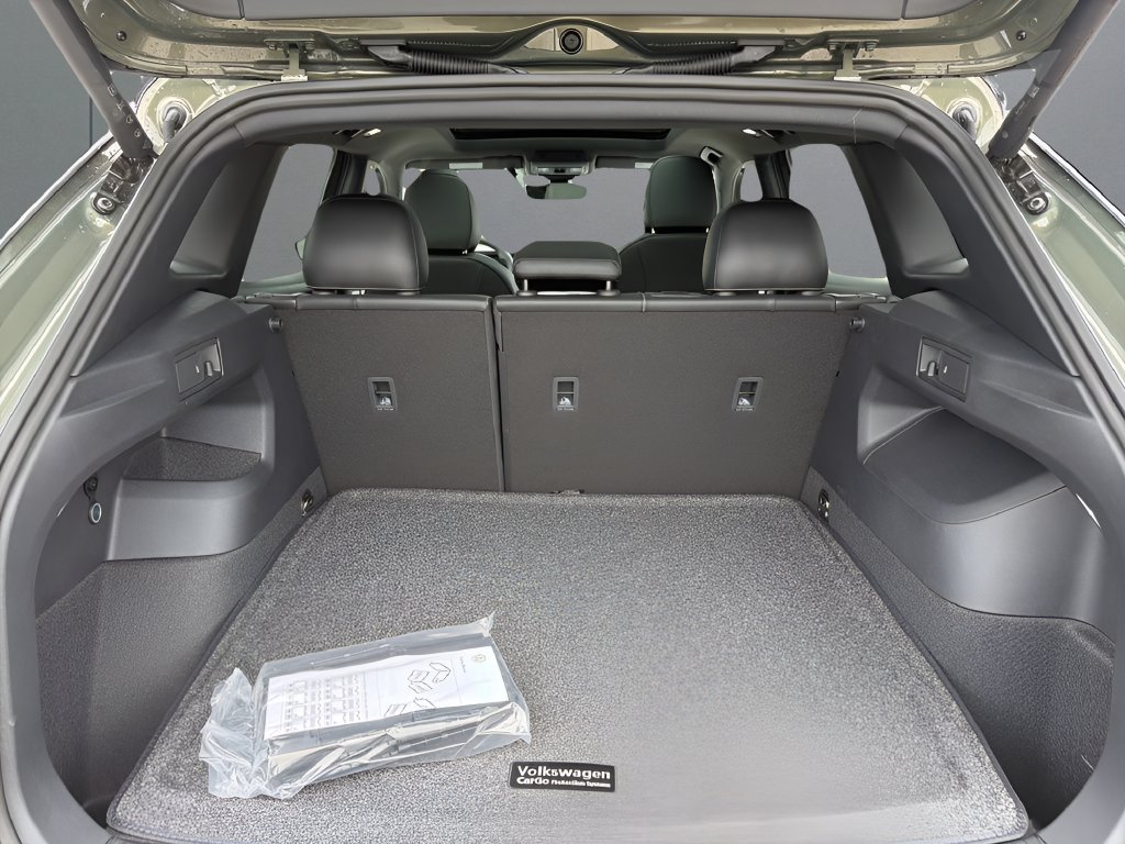 New 2026 Volkswagen Tiguan SE R-Line AWD/4WD image 10