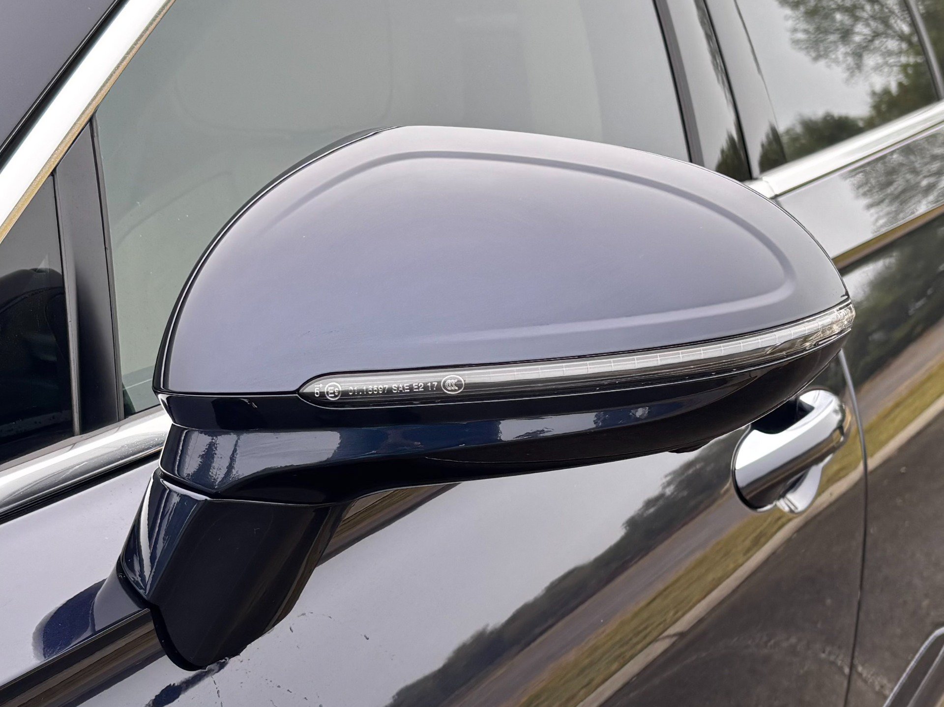 Used 2021 Bentley Flying Spur V8 AWD/4WD image 64