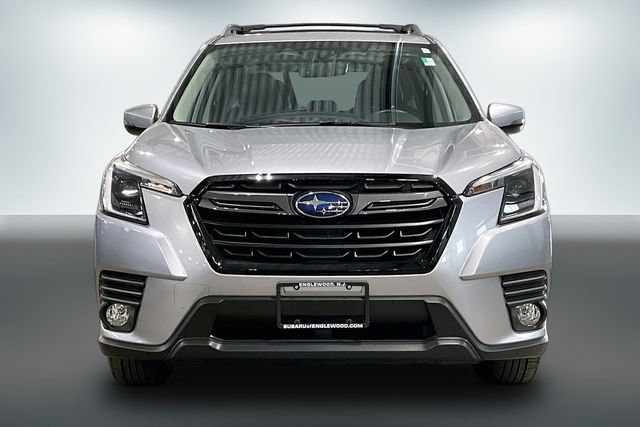 Used 2023 Subaru Forester Limited AWD/4WD image 2
