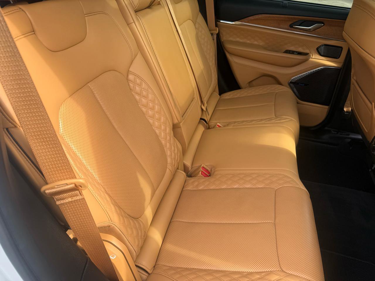 Used 2022 Jeep Grand Cherokee Summit image 14